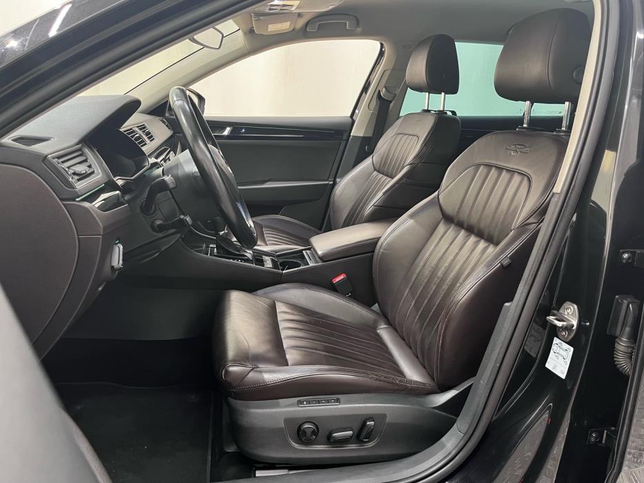SKODA Superb 2016