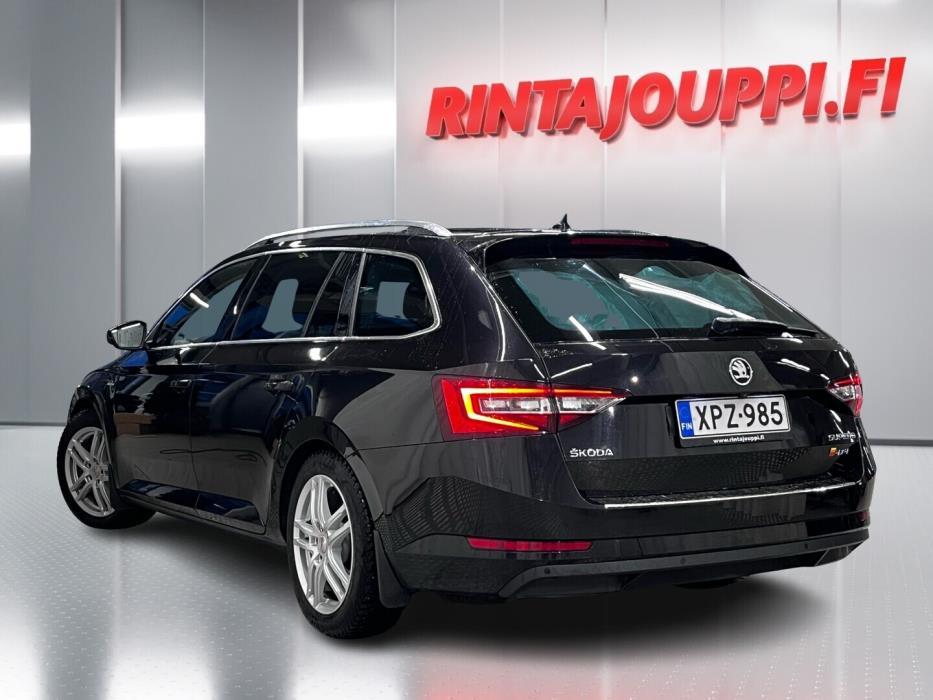 SKODA Superb 2016