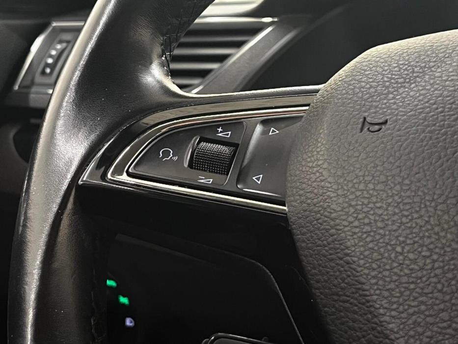 SKODA Superb 2016