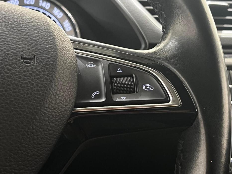 SKODA Superb 2016