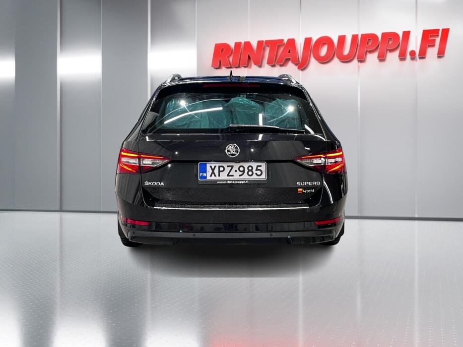 SKODA Superb 2016