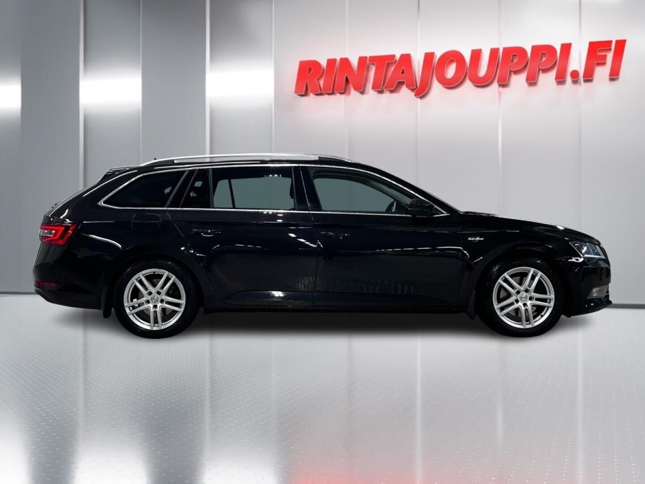 SKODA Superb 2016