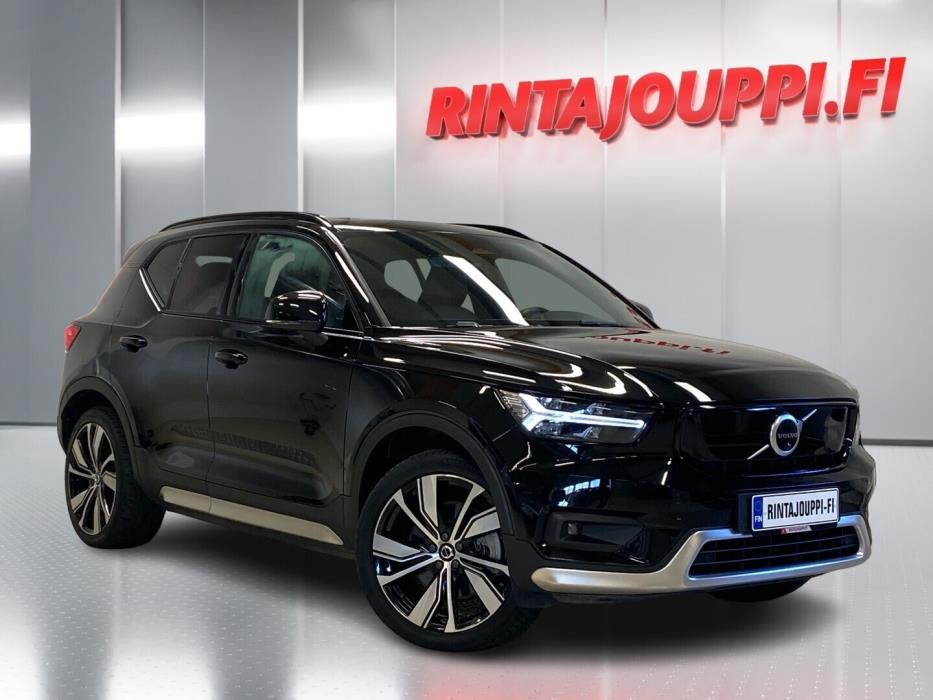 VOLVO XC40 2021