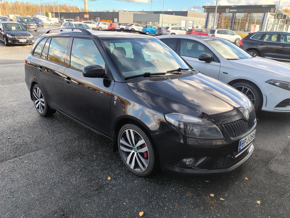 SKODA Fabia 2012