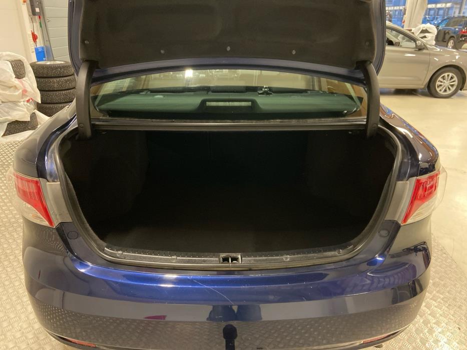 TOYOTA Avensis 2011