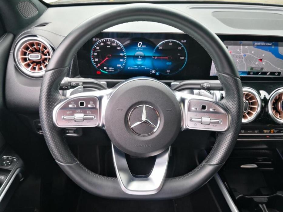 MERCEDES-BENZ EQB 2022