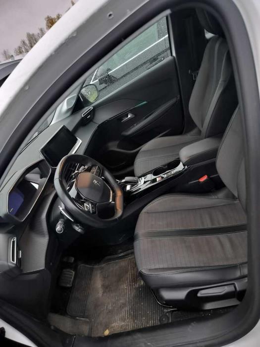 PEUGEOT 208 2020