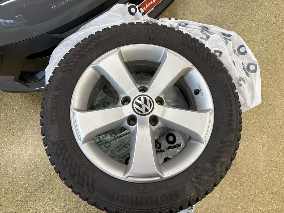 VOLKSWAGEN Golf 2011