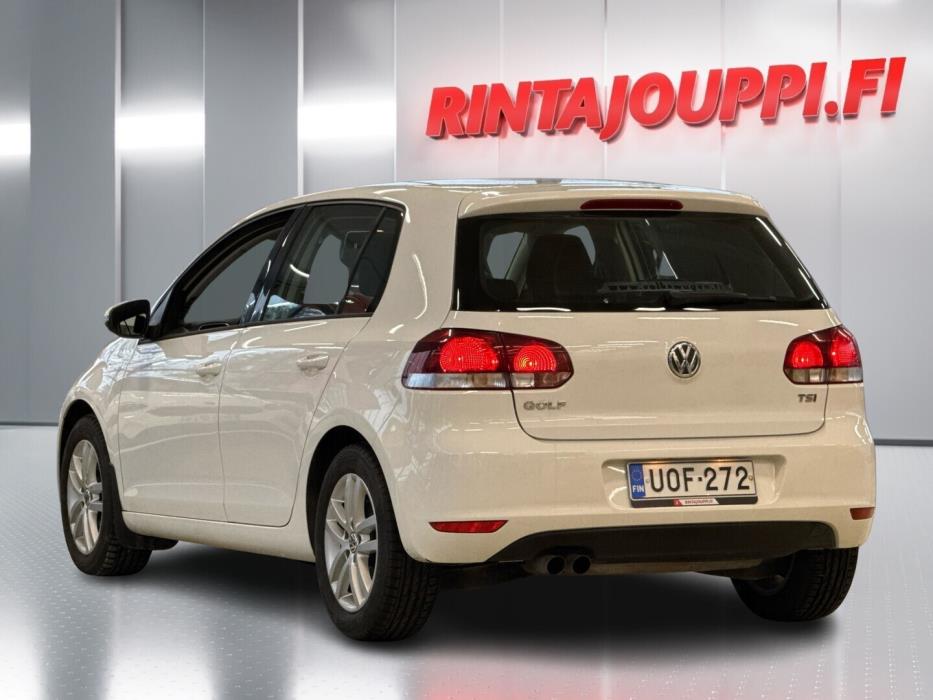 VOLKSWAGEN Golf 2011