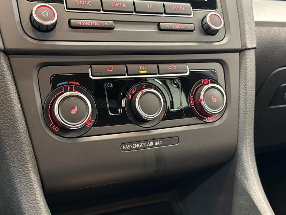 VOLKSWAGEN Golf 2011