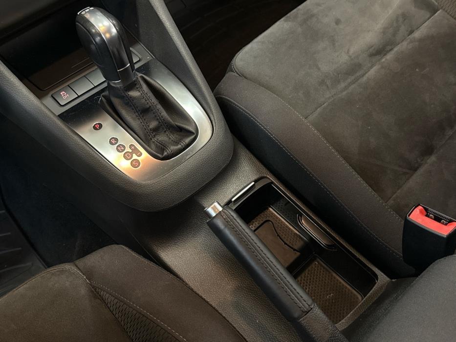 VOLKSWAGEN Golf 2011