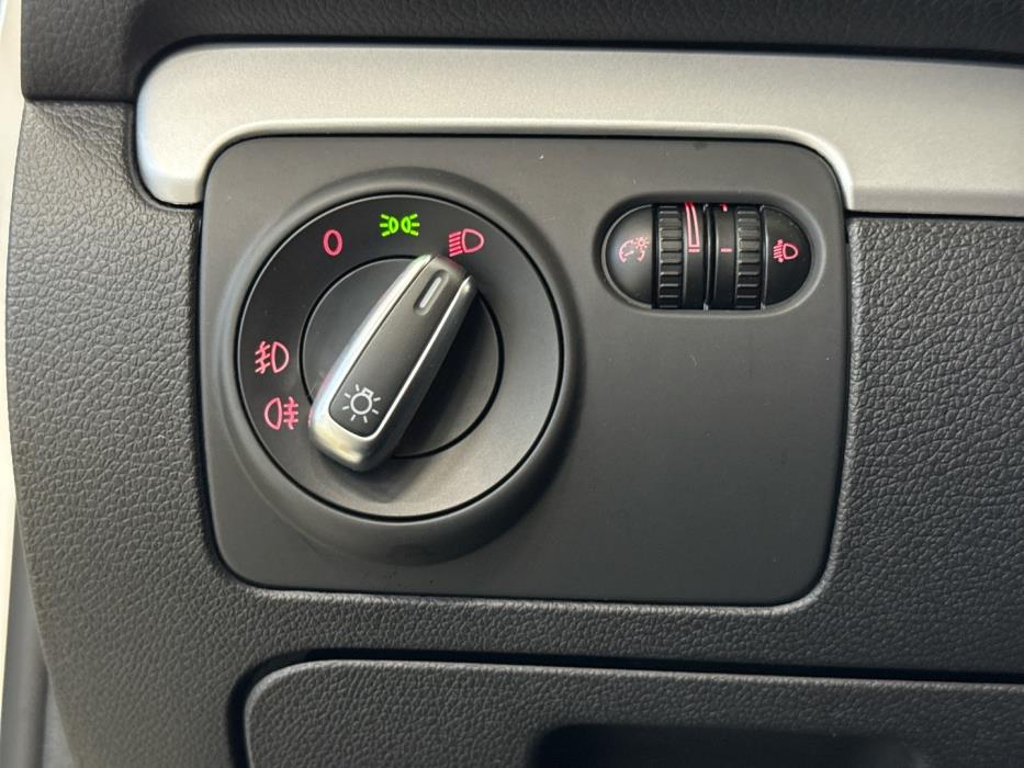 VOLKSWAGEN Golf 2011