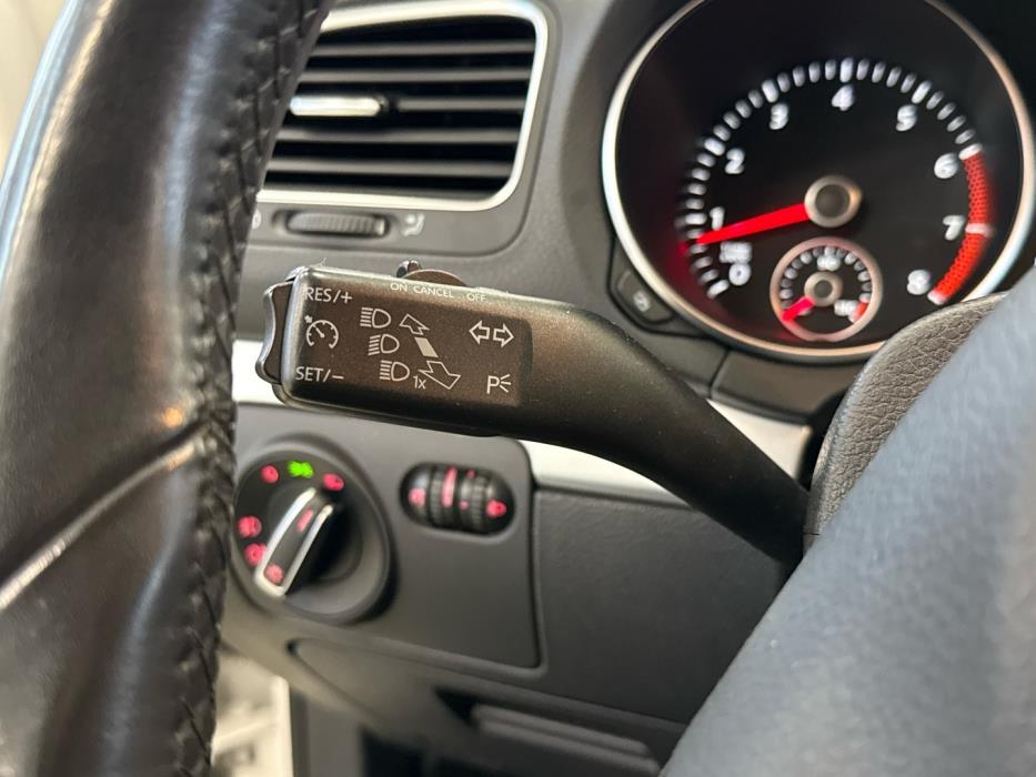 VOLKSWAGEN Golf 2011