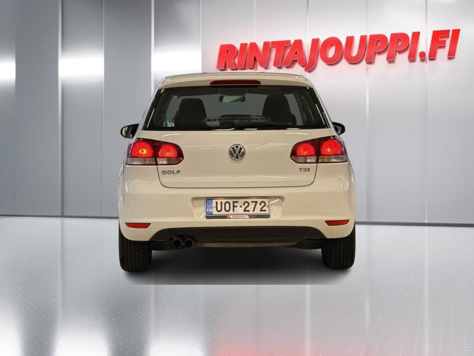 VOLKSWAGEN Golf 2011