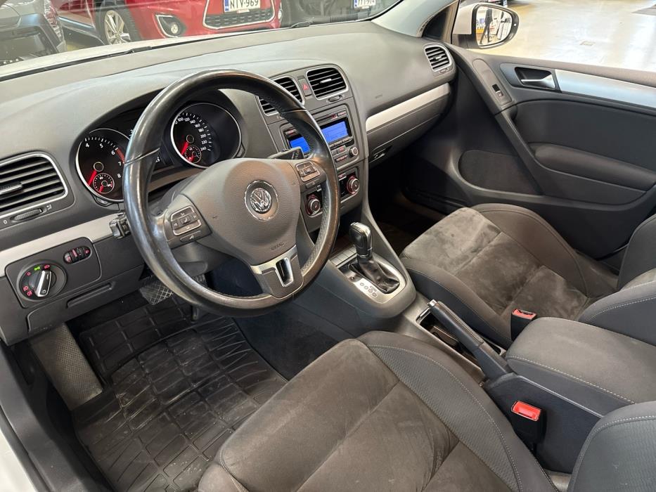 VOLKSWAGEN Golf 2011