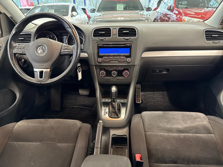 VOLKSWAGEN Golf 2011