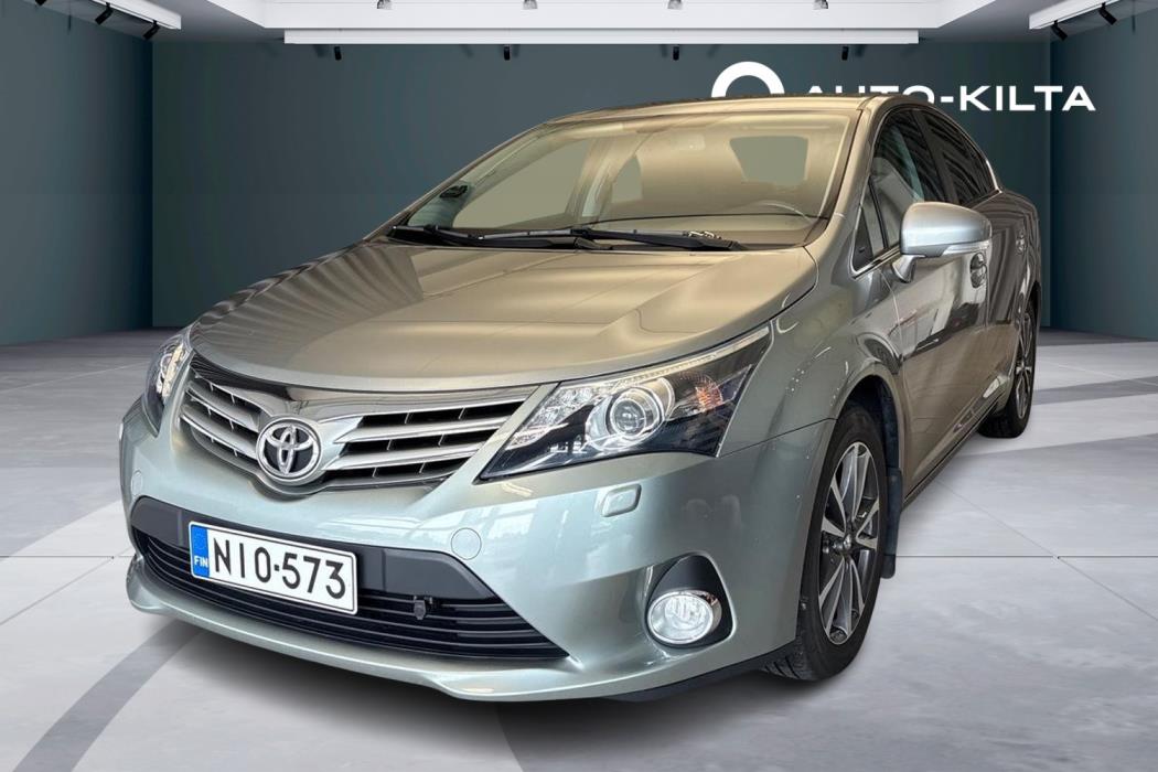 TOYOTA Avensis 2012