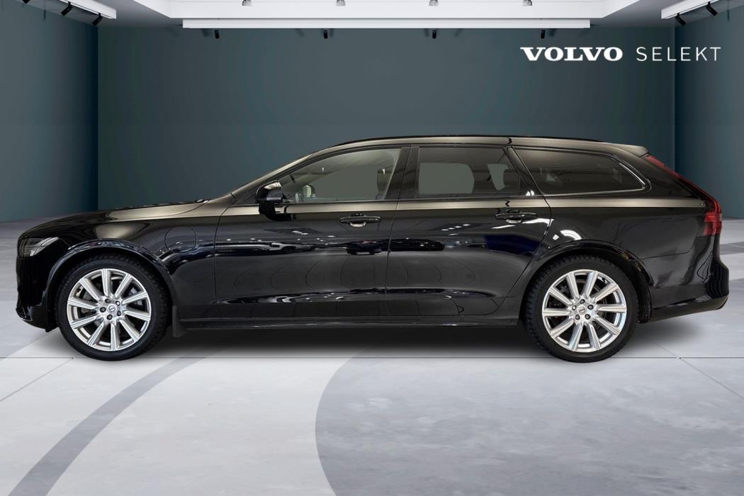 Volvo V90 2022