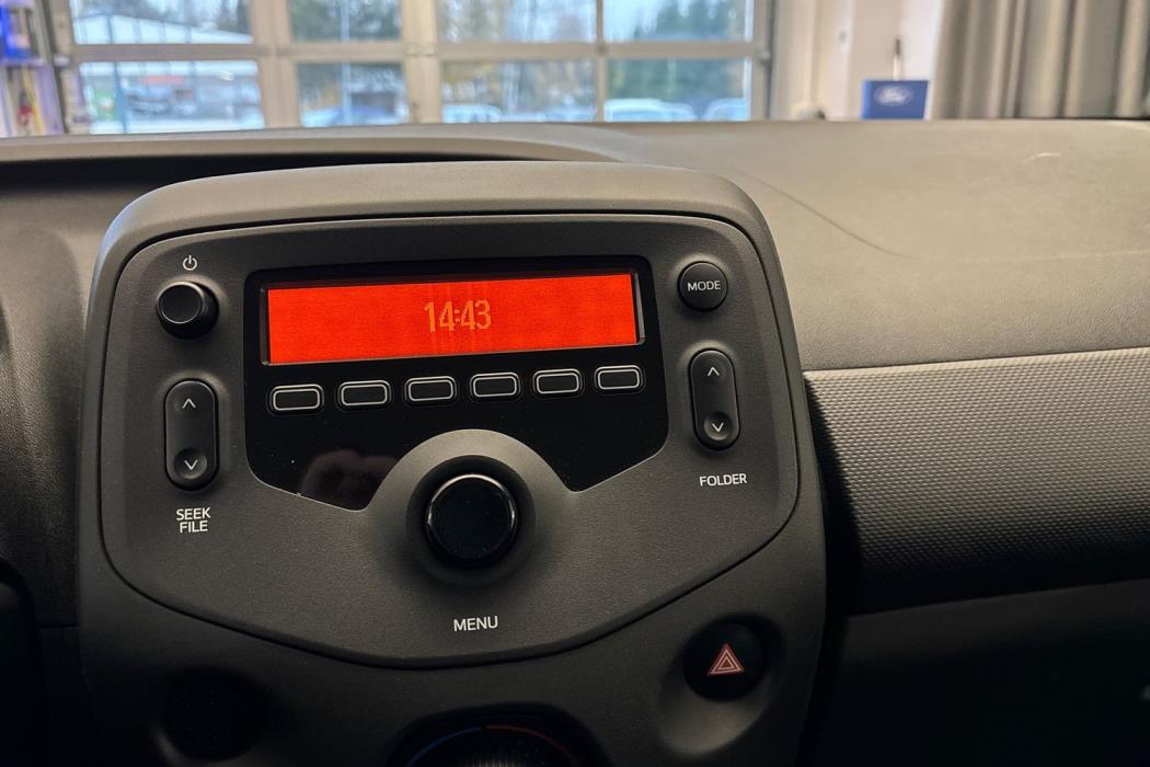 PEUGEOT 108 2017