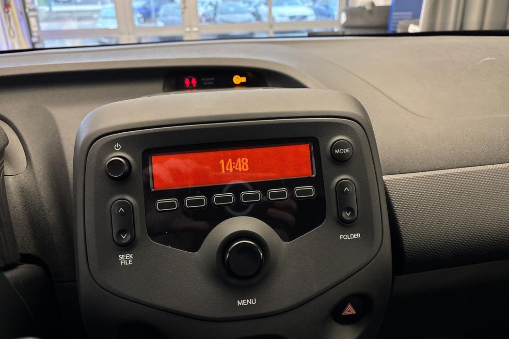 PEUGEOT 108 2017