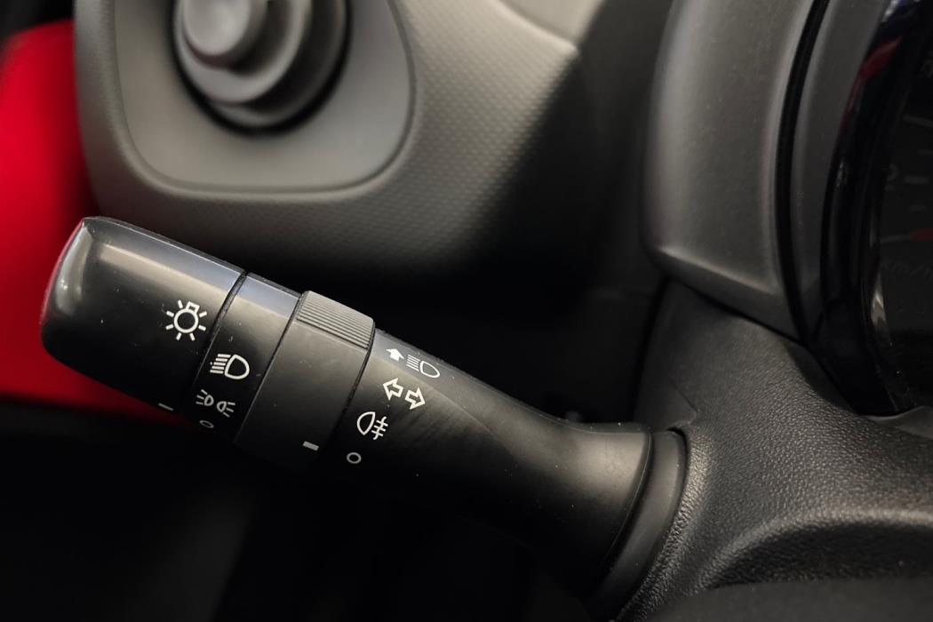 PEUGEOT 108 2017