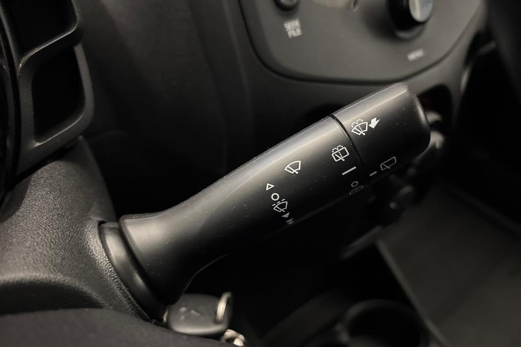 PEUGEOT 108 2017