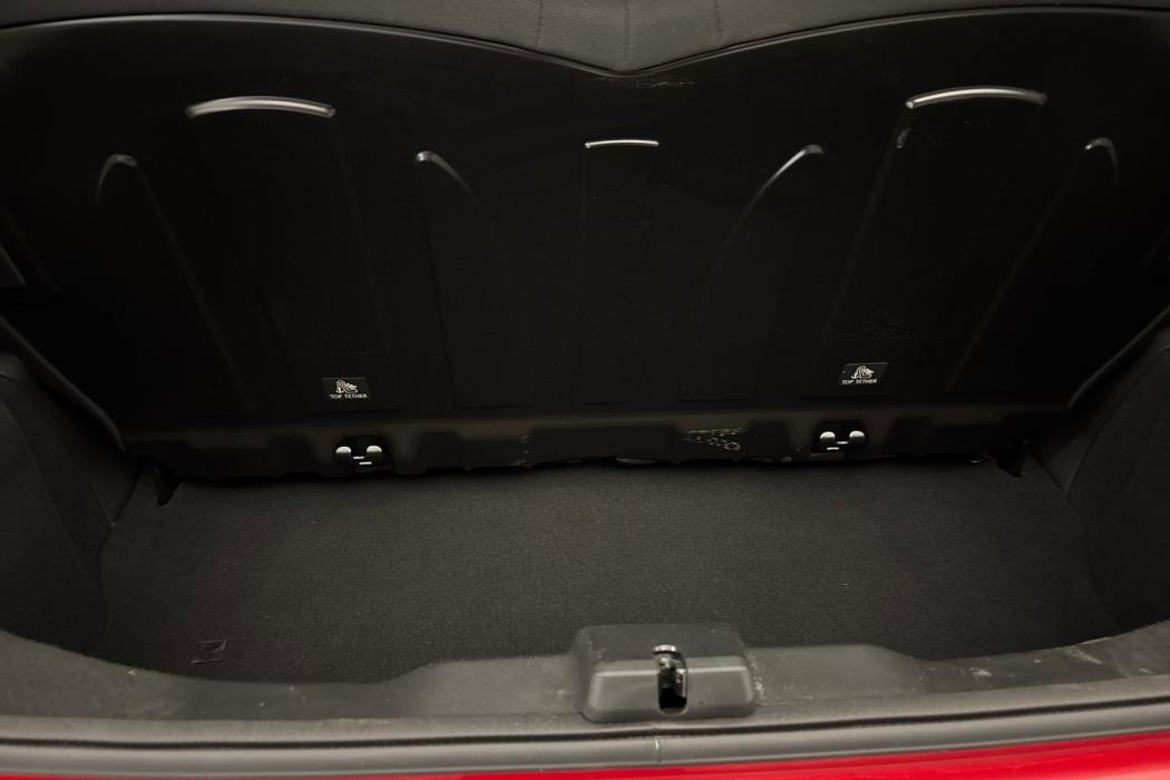 PEUGEOT 108 2017