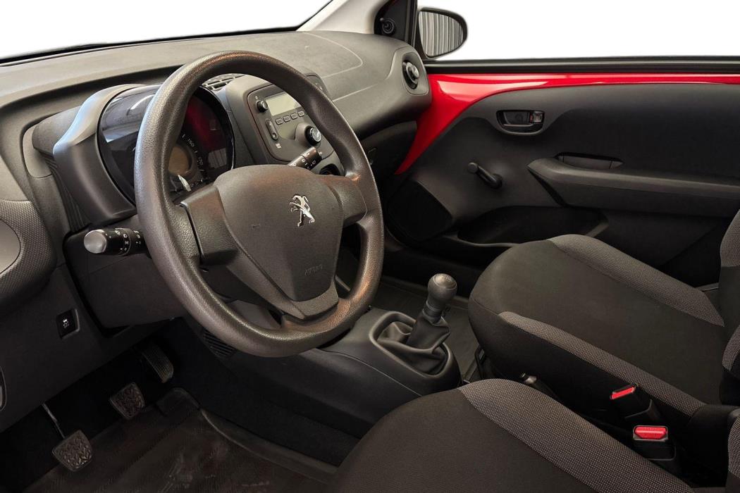 PEUGEOT 108 2017