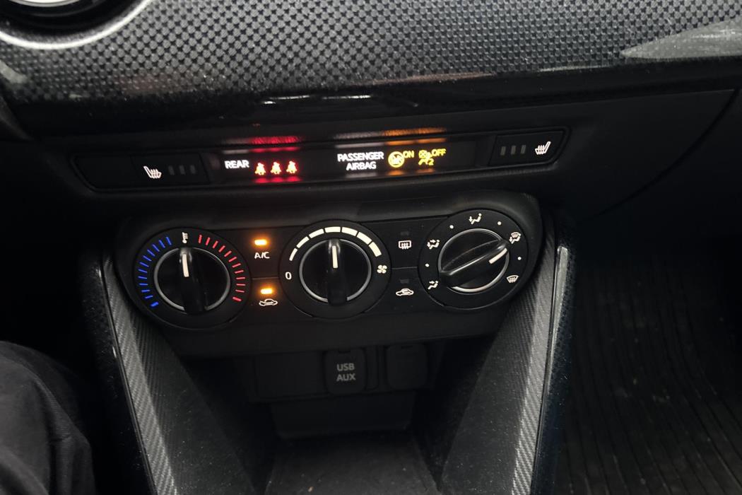 MAZDA Mazda2 2018