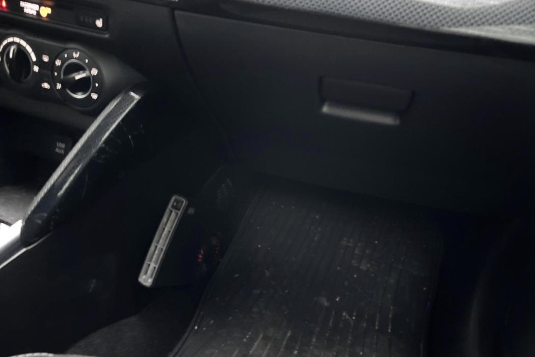 MAZDA Mazda2 2018
