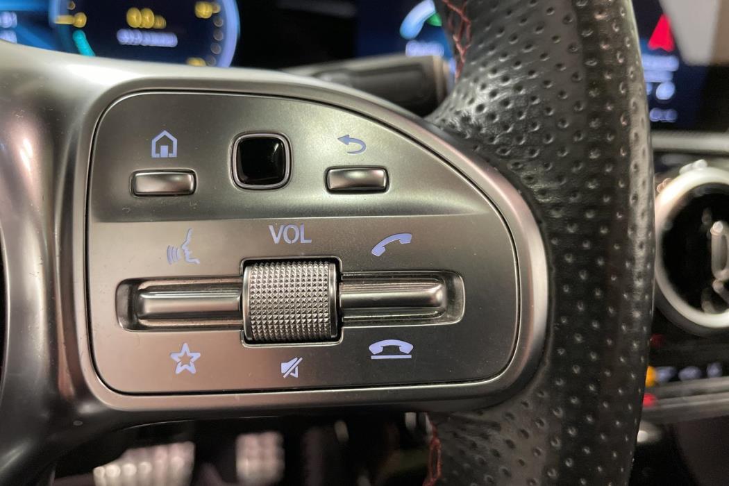 MERCEDES-BENZ A 2018