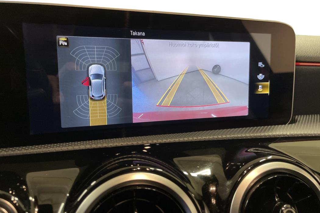 MERCEDES-BENZ A 2018
