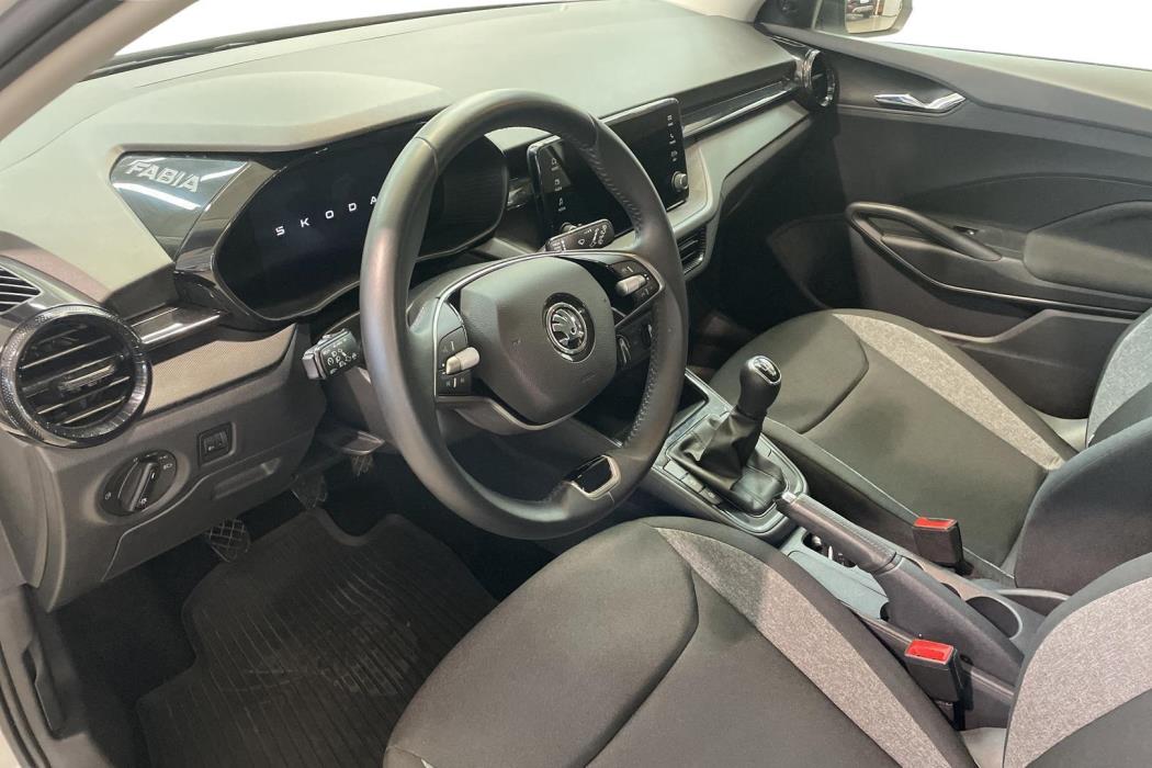 SKODA FABIA 2024
