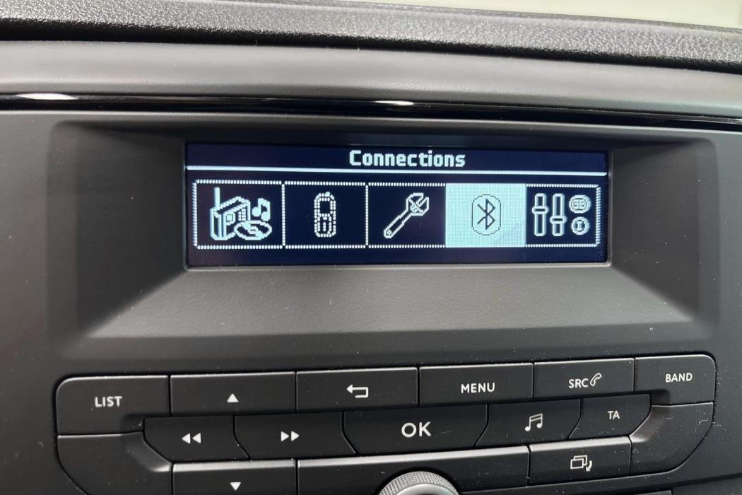 PEUGEOT EXPERT 2021