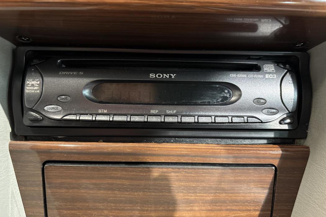 Mercedes-Benz E 1989