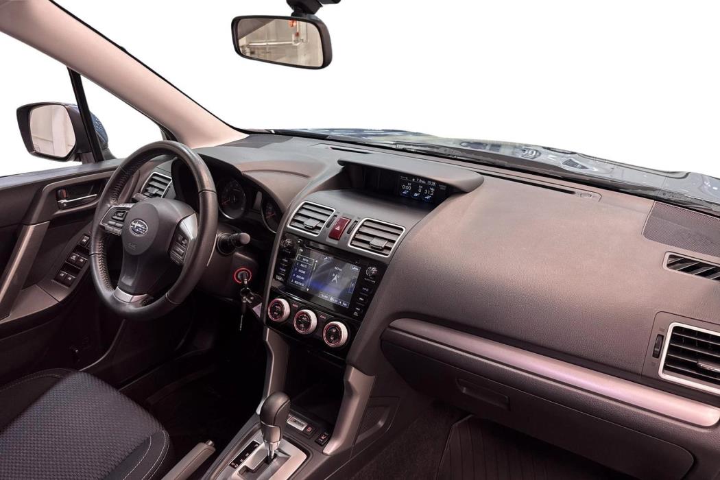 SUBARU FORESTER 2015