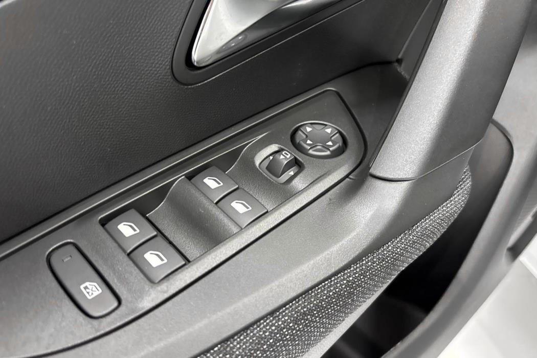 Peugeot 2008 2025