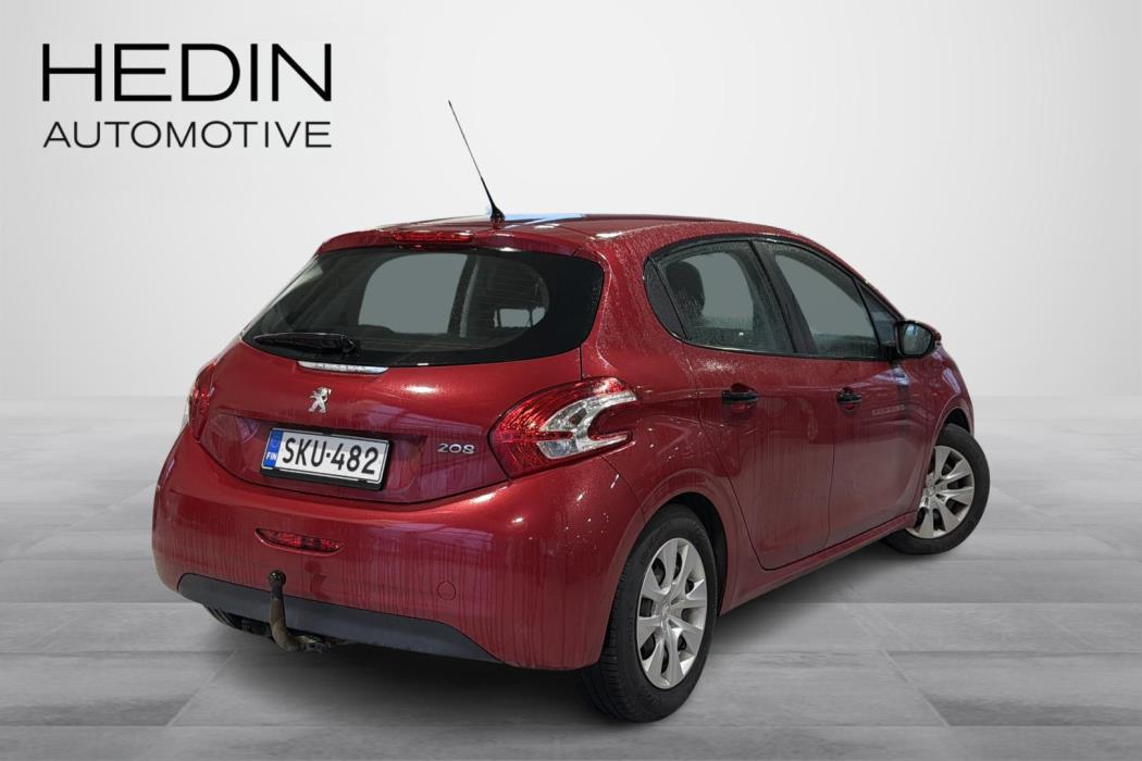 PEUGEOT 208 2013