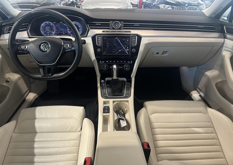 VOLKSWAGEN Passat 2015