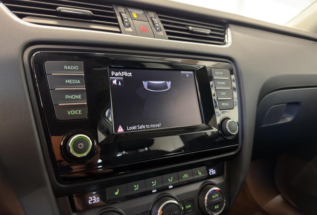 SKODA Octavia 2015
