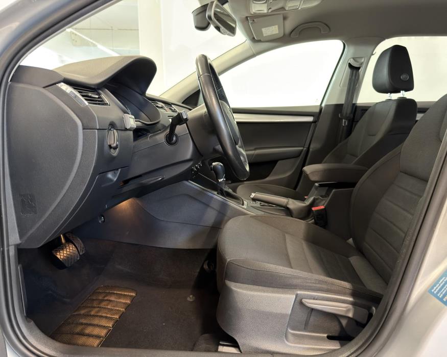 SKODA Octavia 2015