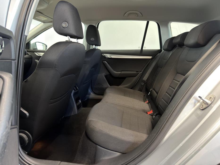 SKODA Octavia 2015