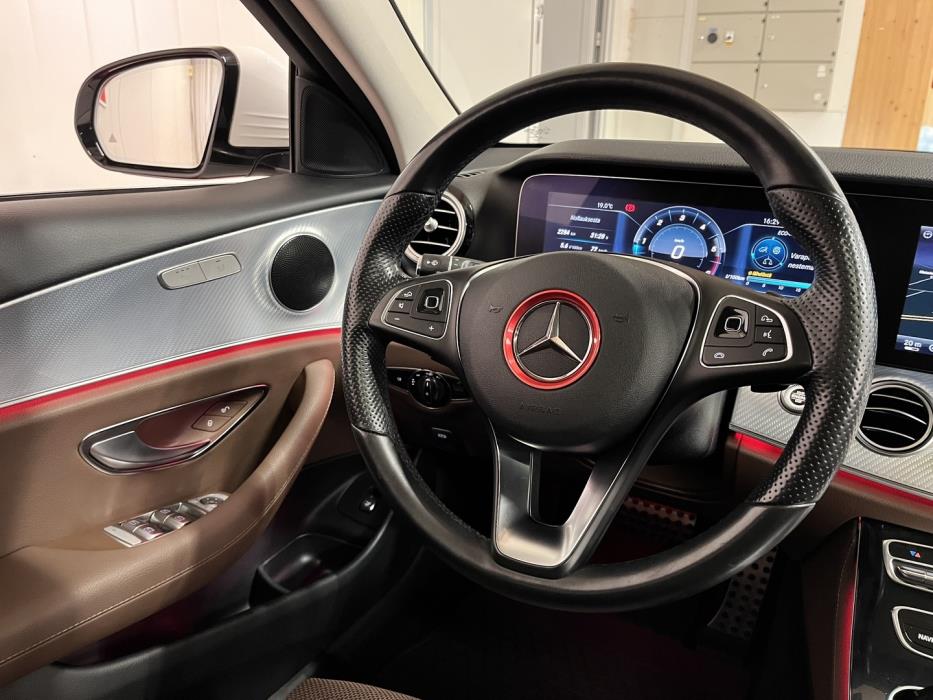 MERCEDES-BENZ E 2017