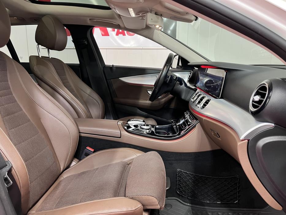 MERCEDES-BENZ E 2017