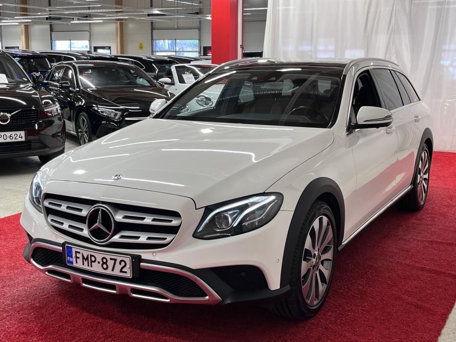 MERCEDES-BENZ E 2017