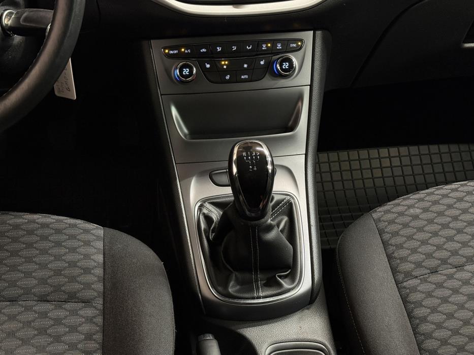 OPEL Astra 2017