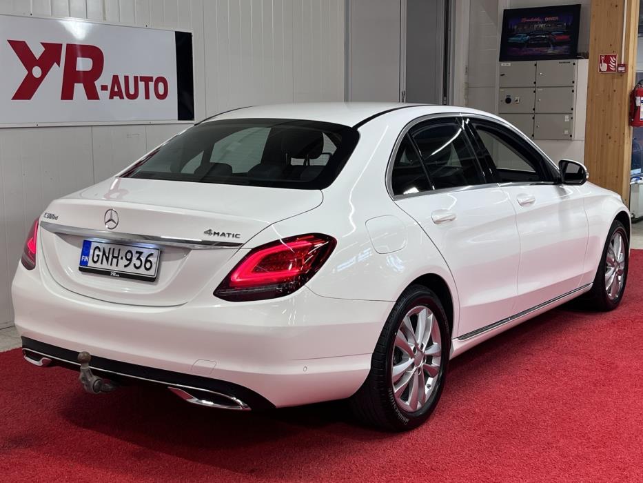 MERCEDES-BENZ C 2019