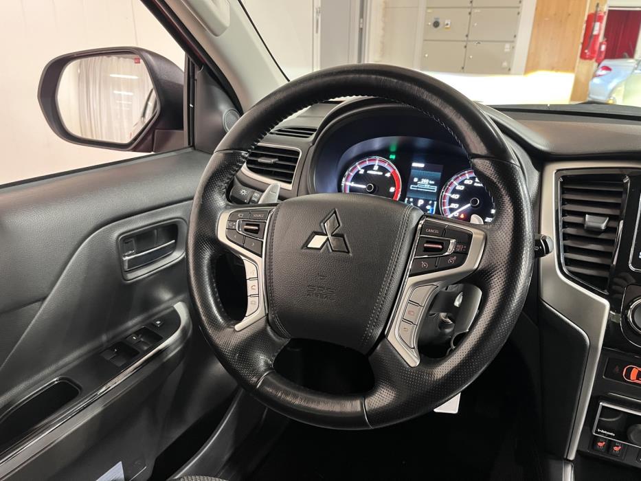 MITSUBISHI L200 2021