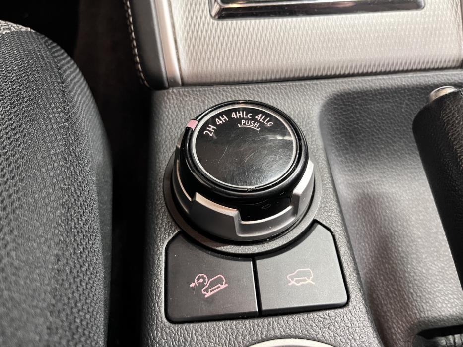 MITSUBISHI L200 2021