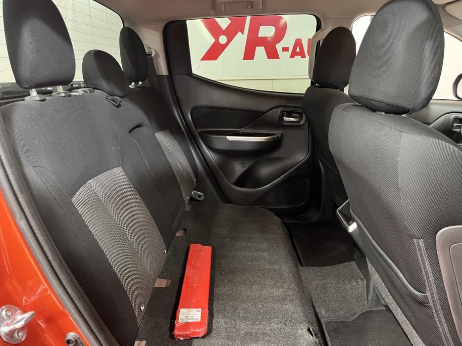 MITSUBISHI L200 2021